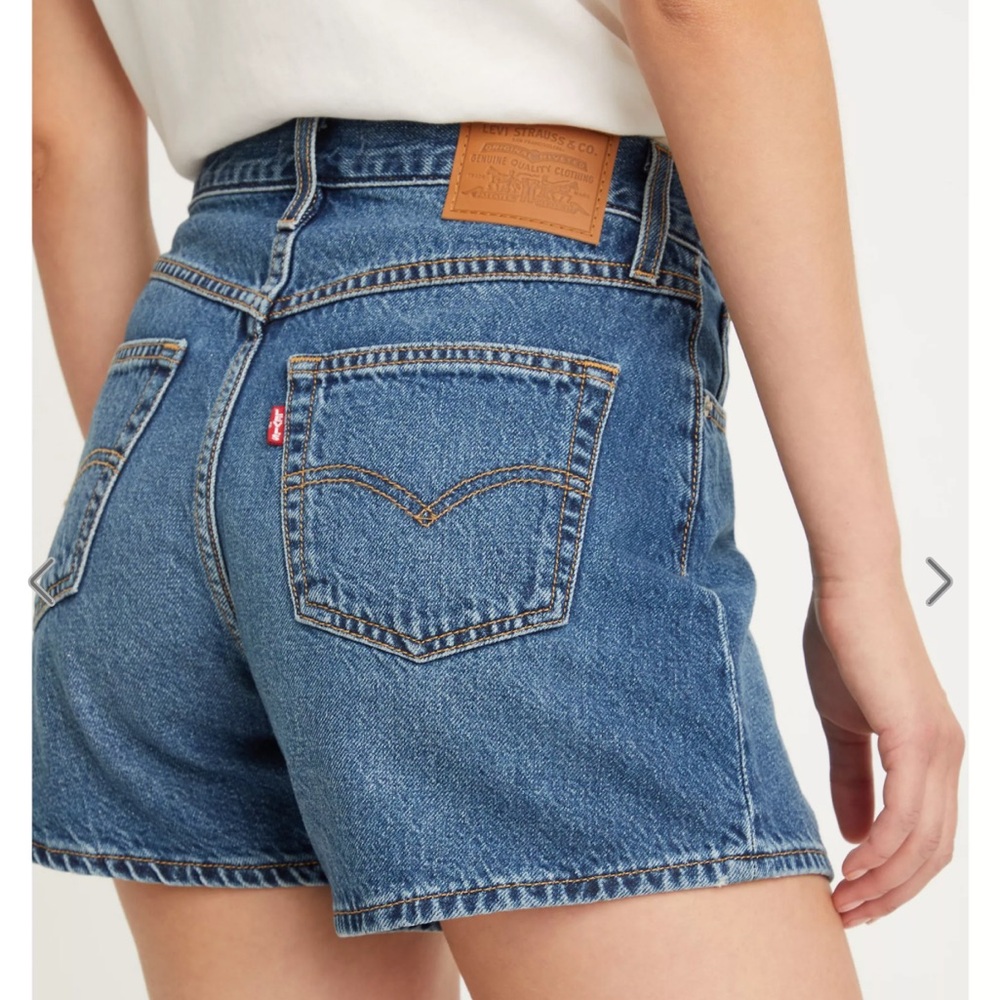 Levi's 80s Mom Shorts